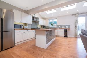 KITCHEN- click for photo gallery